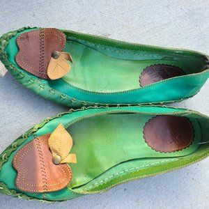 Miss Sixty green flats leather cute brown apple